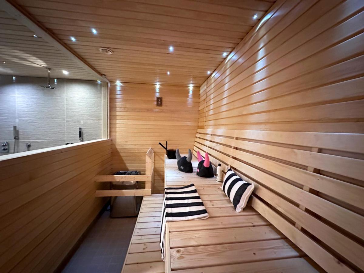 Linnunvilla With Sauna Rovaniemi Eksteriør billede